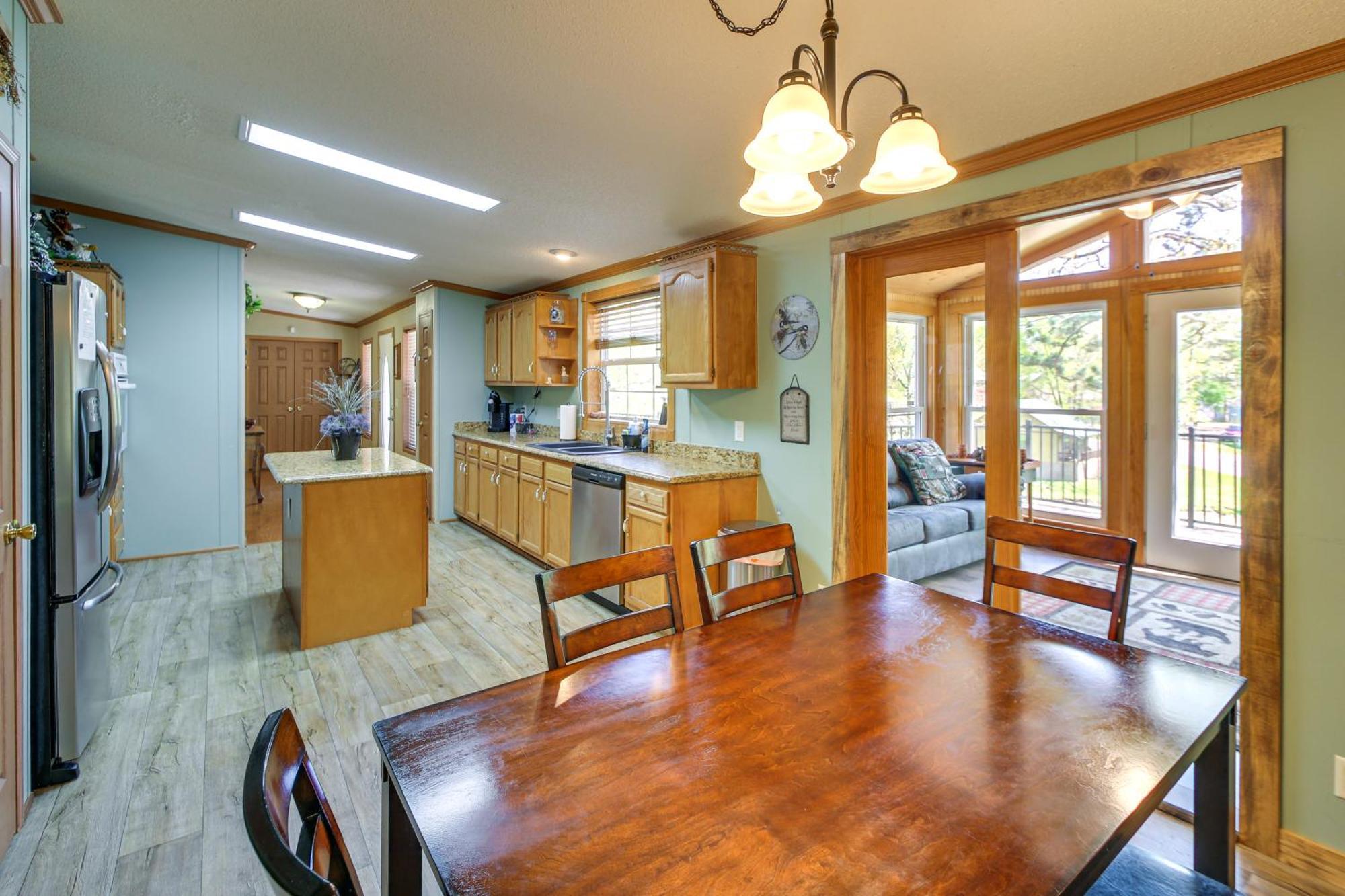 Lakefront Arkansas Home With Dock And Sunroom Hot Springs Buitenkant foto